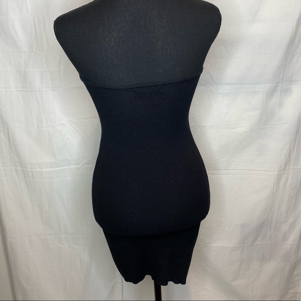 Little Black Dress - Picture 5 of 8